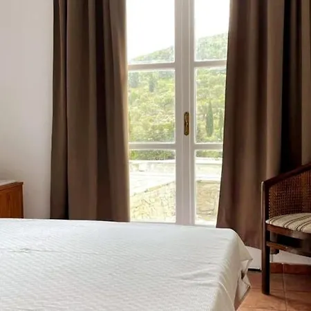 Red Rocks Apartment *